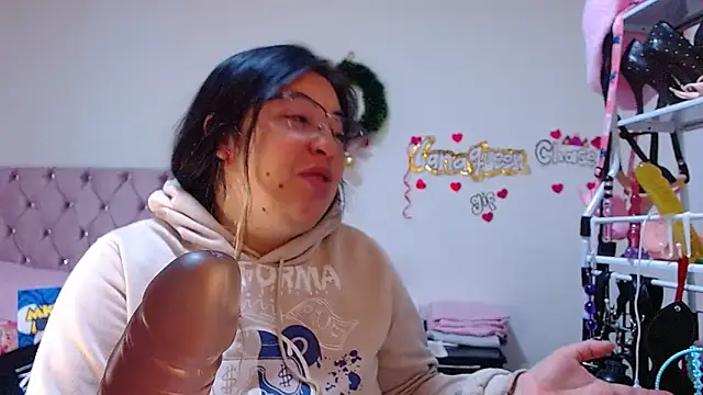 lanaqueen699 online show from 03.12.26