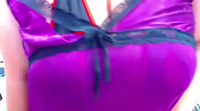 NaomyPrinces online show from 02.19.25