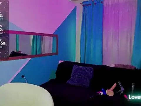 Snapshot of Hi_Marceline chatting on 02.13.25 Hi Marceline online show from 02.13.25