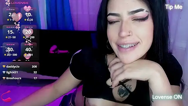 Snapshot of Hi_Marceline chatting on 11.13.25 Hi Marceline online show from 11.13.25