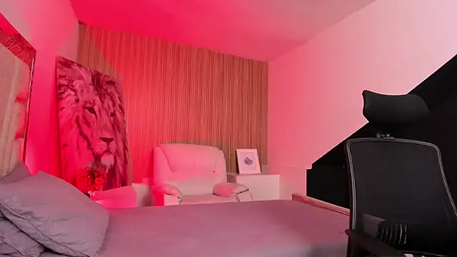 Snapshot of Melany_Luv chatting on 09.24.25 Melany Luv online show from 09.24.25