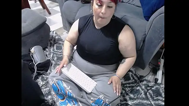 Snapshot of amydeepqueen chatting on 07.06.26 amydeepqueen online show from 07.06.26
