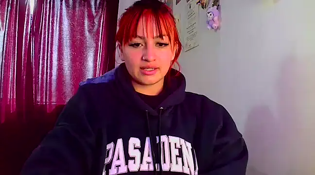 Snapshot of lucycherry__ chatting on 01.27.25 lucycherry online show from 01.27.25