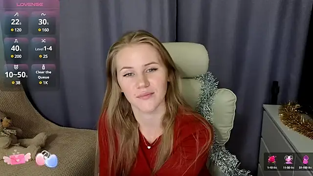 Snapshot of IsabelAllen chatting on 12.21.24 IsabelAllen online show from 12.21.24