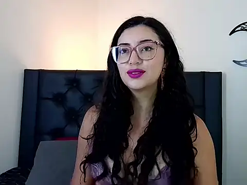 Snapshot of EvoletFMK chatting on 02.15.26 EvoletFMK online show from 02.15.26