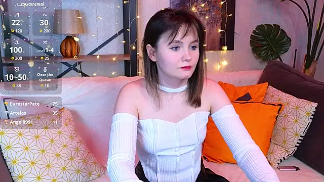 Snapshot of CiriRianonn chatting on 02.06.25 CiriRianonn online show from 02.06.25