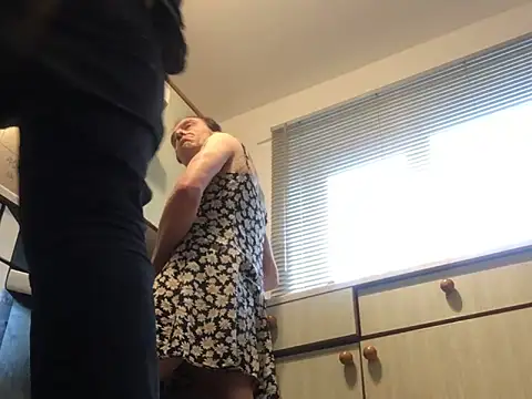 lolaisagoodtime online show from 02.15.25