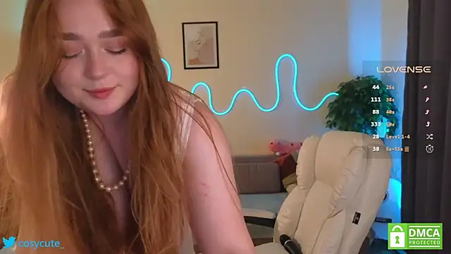 Snapshot of cosycute_ chatting on 02.07.25 cosycute online show from 02.07.25