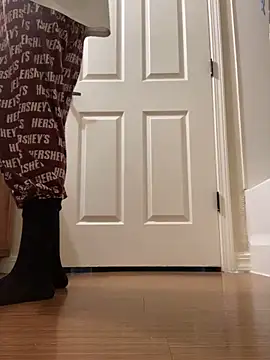 Snapshot of yfui221 chatting on 10.27.25 yfui221 online show from 10.27.25