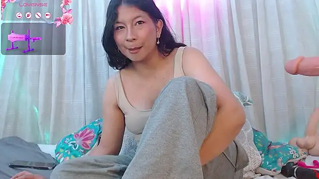 zoewilliams2 online show from 12.14.25