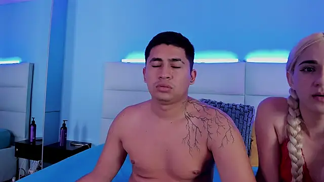 cute nahiabe online show from 01.14.25