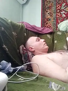 Pineapple04 online show from 03.19.25