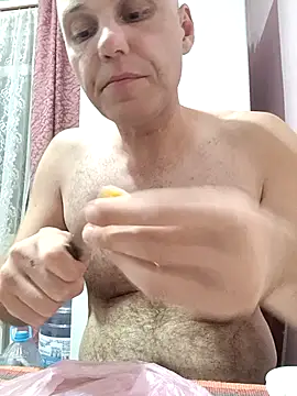 Pineapple04 online show from 09.23.25