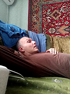 Pineapple04 online show from 10.13.25