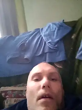 Pineapple04 online show from 10.16.25