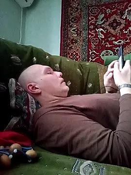 Pineapple04 online show from 02.15.26