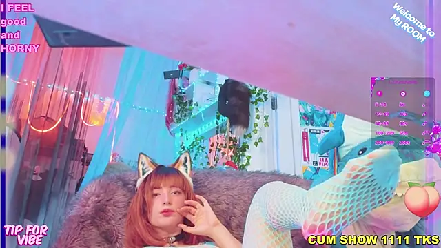 Snapshot of Toxic_Ellies chatting on 01.11.25 Toxic Ellies online show from 01.11.25