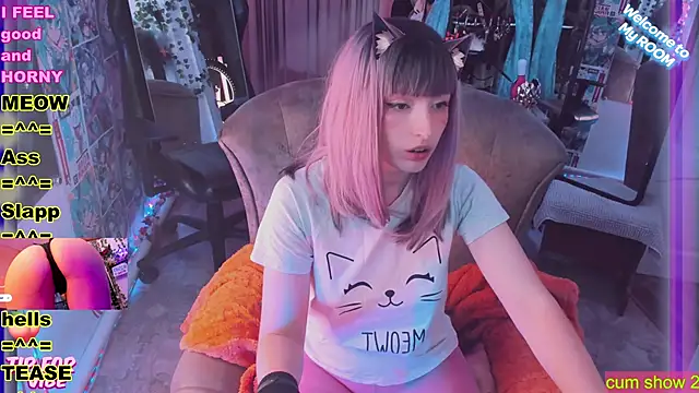 Snapshot of Toxic_Ellies chatting on 03.17.25 Toxic Ellies online show from 03.17.25