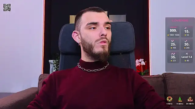 Snapshot of xteddy_bear chatting on 01.11.25 xteddy bear online show from 01.11.25