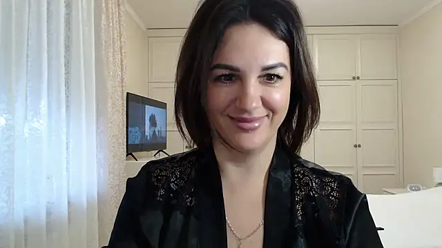 Dina0908 online show from 12.18.24