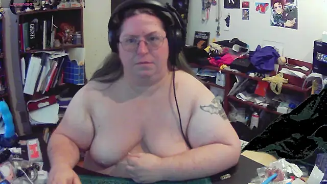 Snapshot of ShibariTurtleDuck chatting on 05.29.26 ShibariTurtleDuck online show from 05.29.26