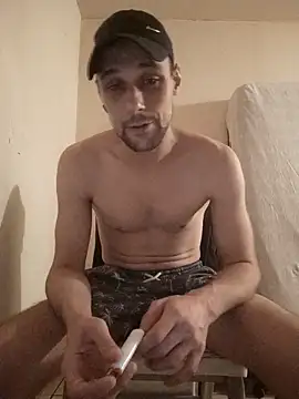 Snapshot of kx93 chatting on 11.20.25 kx93 online show from 11.20.25