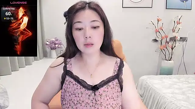 Crystal Wings online show from 09.18.25