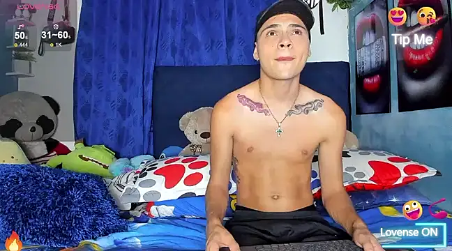 Snapshot of soyander03_ chatting on 02.13.25 soyander03 online show from 02.13.25