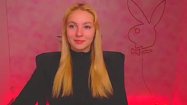 Snapshot of Milka_kiss_ chatting on 12.03.24 Milka kiss online show from 12.03.24