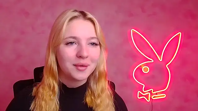 Snapshot of Milka_kiss_ chatting on 11.04.25 Milka kiss online show from 11.04.25