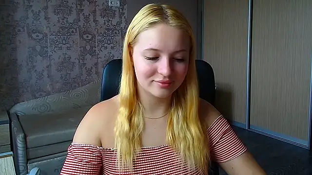 Snapshot of Milka_kiss_ chatting on 06.06.26 Milka kiss online show from 06.06.26
