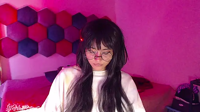 Snapshot of liz-beths chatting on 02.28.25 liz-beths online show from 02.28.25