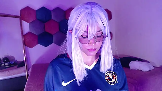 Snapshot of liz-beths chatting on 03.15.25 liz-beths online show from 03.15.25