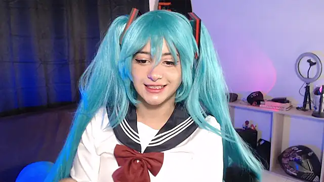 Snapshot of liz-beths chatting on 11.20.25 liz-beths online show from 11.20.25