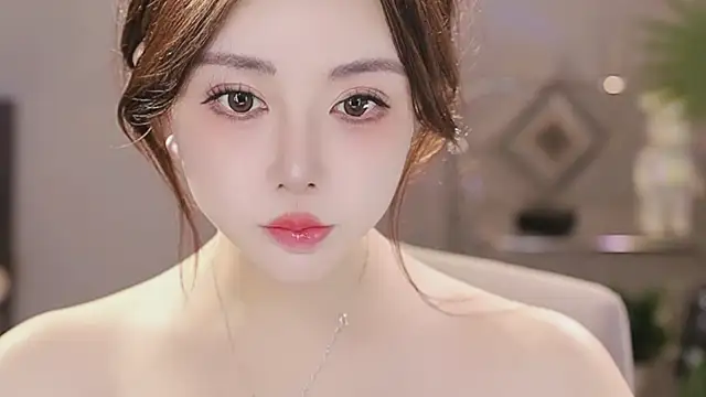 Qiaoqiao  online show from 01.13.26