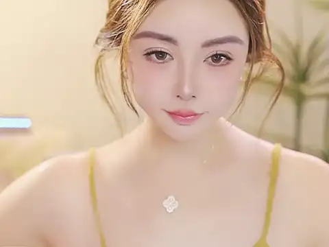 Qiaoqiao  online show from 05.06.26