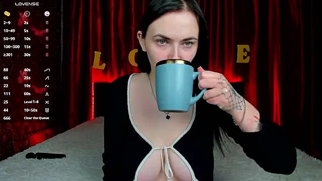 Witch Lady online show from 02.19.26