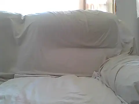 Luvstrokingoncam online show from 03.31.26