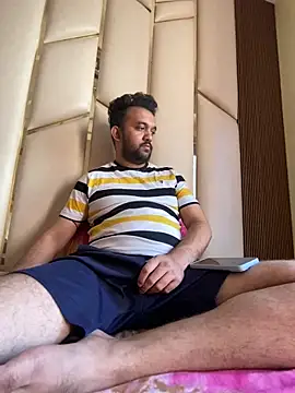 Snapshot of BengaliBabu_Rohan chatting on 12.28.24 BengaliBabu Rohan online show from 12.28.24