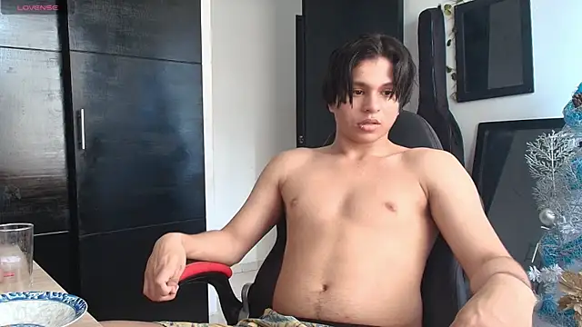 Snapshot of Haruto2001 chatting on 01.17.25 Haruto2001 online show from 01.17.25