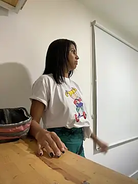 sharonmiller 2  online show from 02.28.25