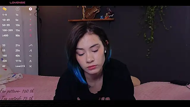 alicekiit online show from 02.11.25