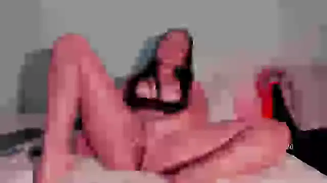 Snapshot of Luisa0110 chatting on 12.01.24 Luisa0110 online show from 12.01.24