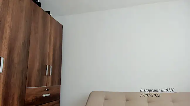 Snapshot of Luisa0110 chatting on 01.17.25 Luisa0110 online show from 01.17.25