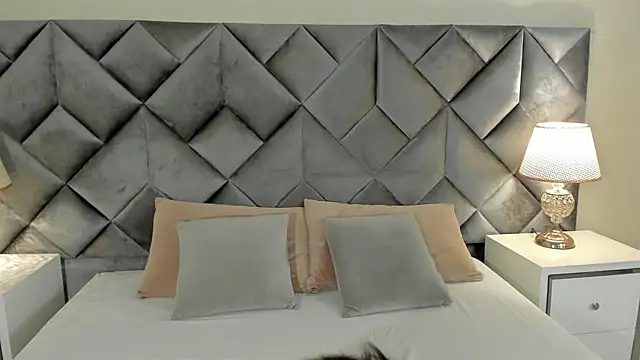 Snapshot of Luisa0110 chatting on 09.11.25 Luisa0110 online show from 09.11.25