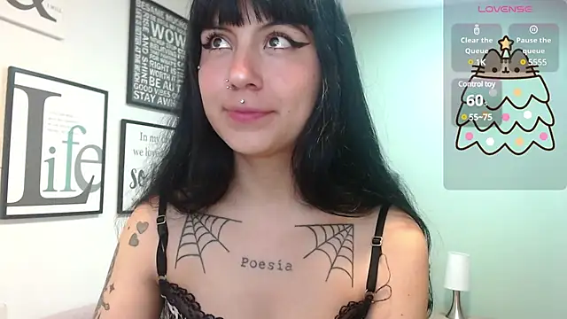 Snapshot of amy_adams1 chatting on 12.11.24 amy adams1 online show from 12.11.24