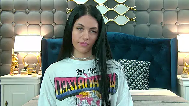 LeyaCass online show from 01.05.25