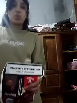 Snapshot of Katrin44a chatting on 11.26.25 Katrin44a online show from 11.26.25