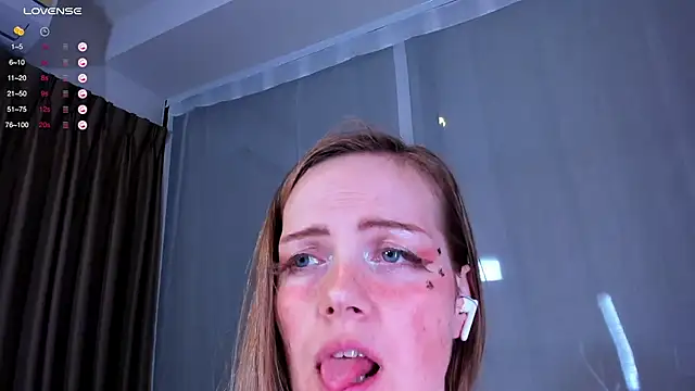 CutieEllie online show from 12.31.24