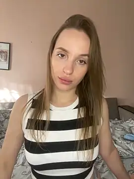 Snapshot of EdnaBradley chatting on 09.19.25 EdnaBradley online show from 09.19.25